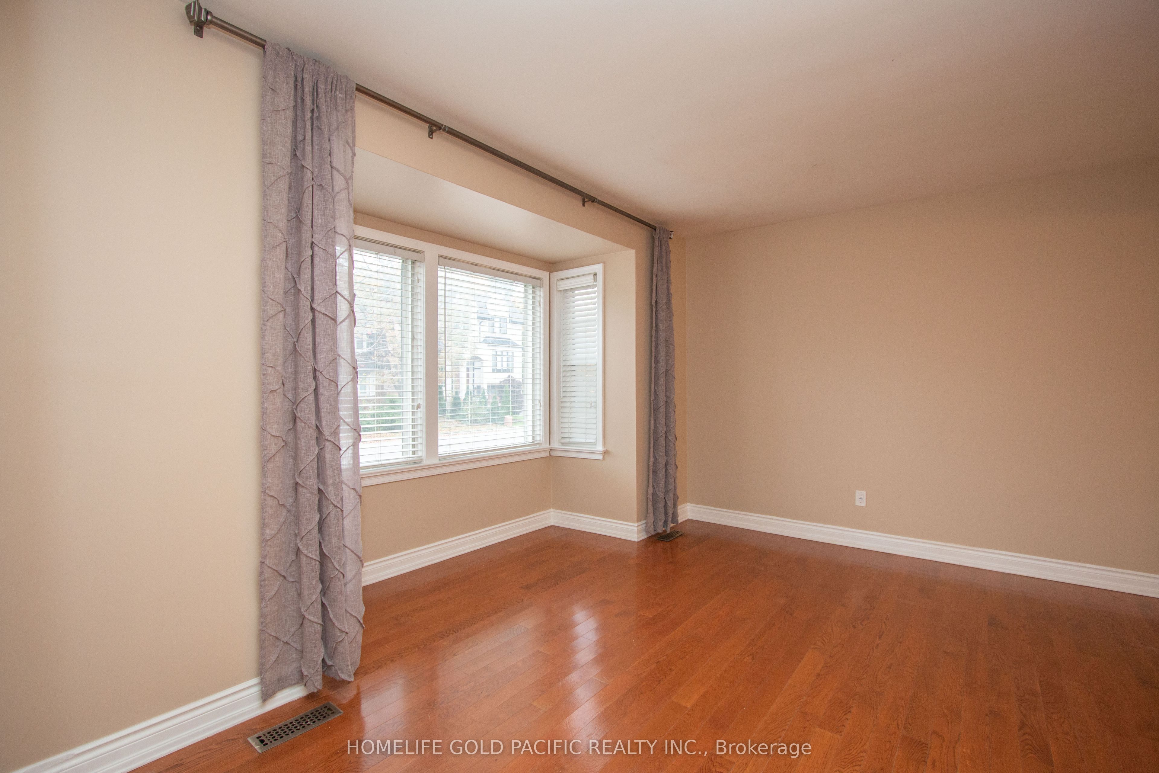 112 Anndale Drive Property Photo 6