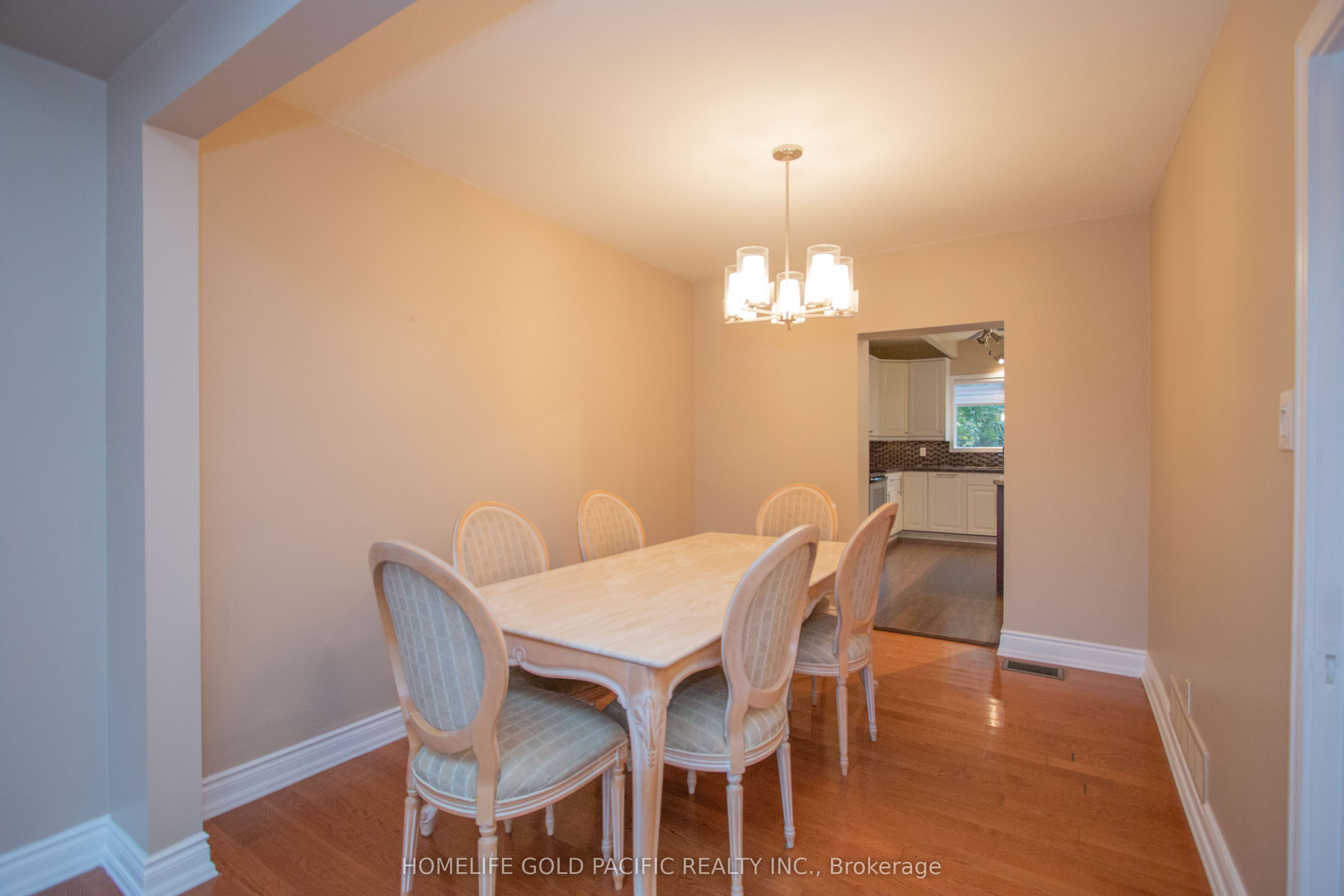 112 Anndale Drive Property Photo 8
