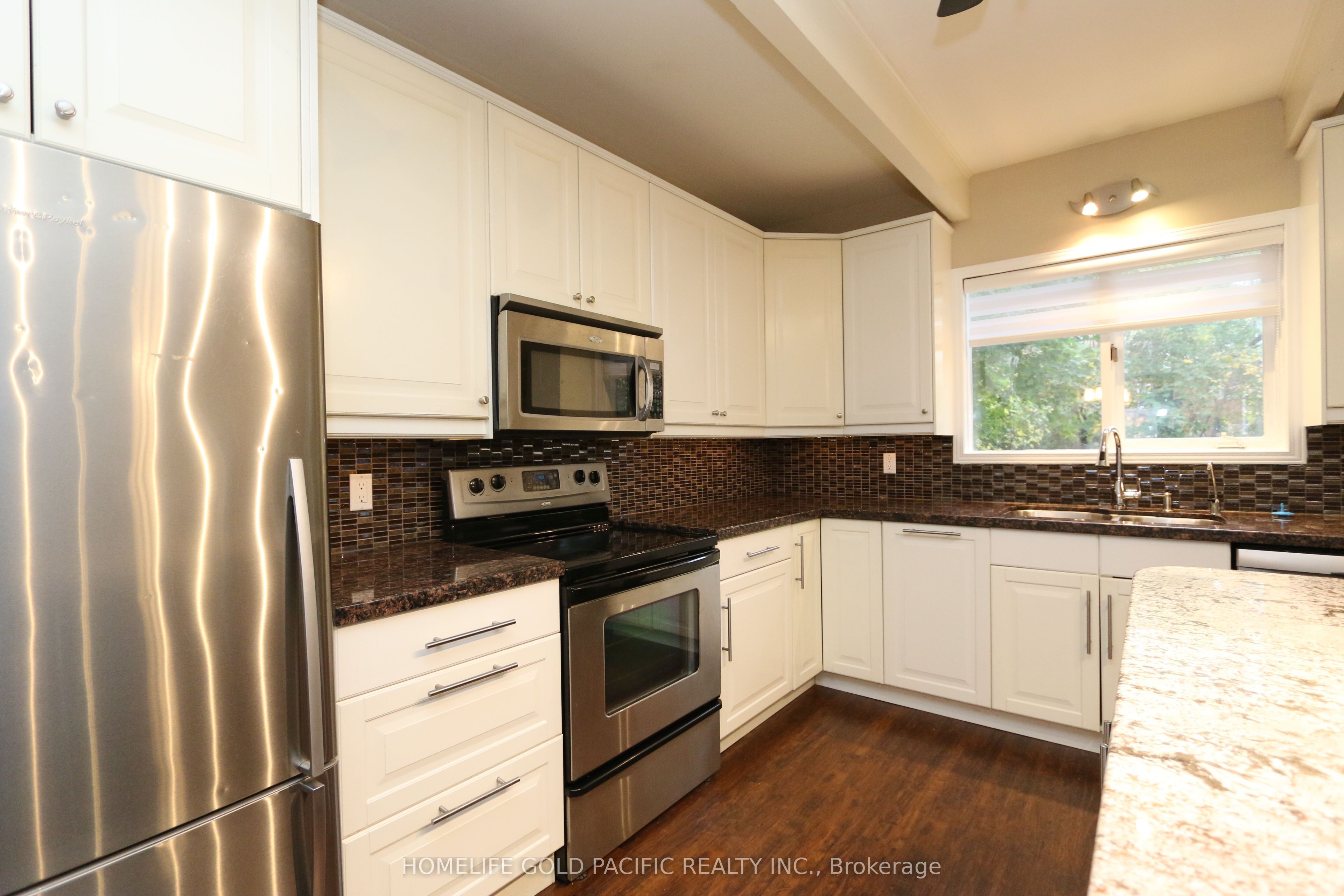 112 Anndale Drive Property Photo 9