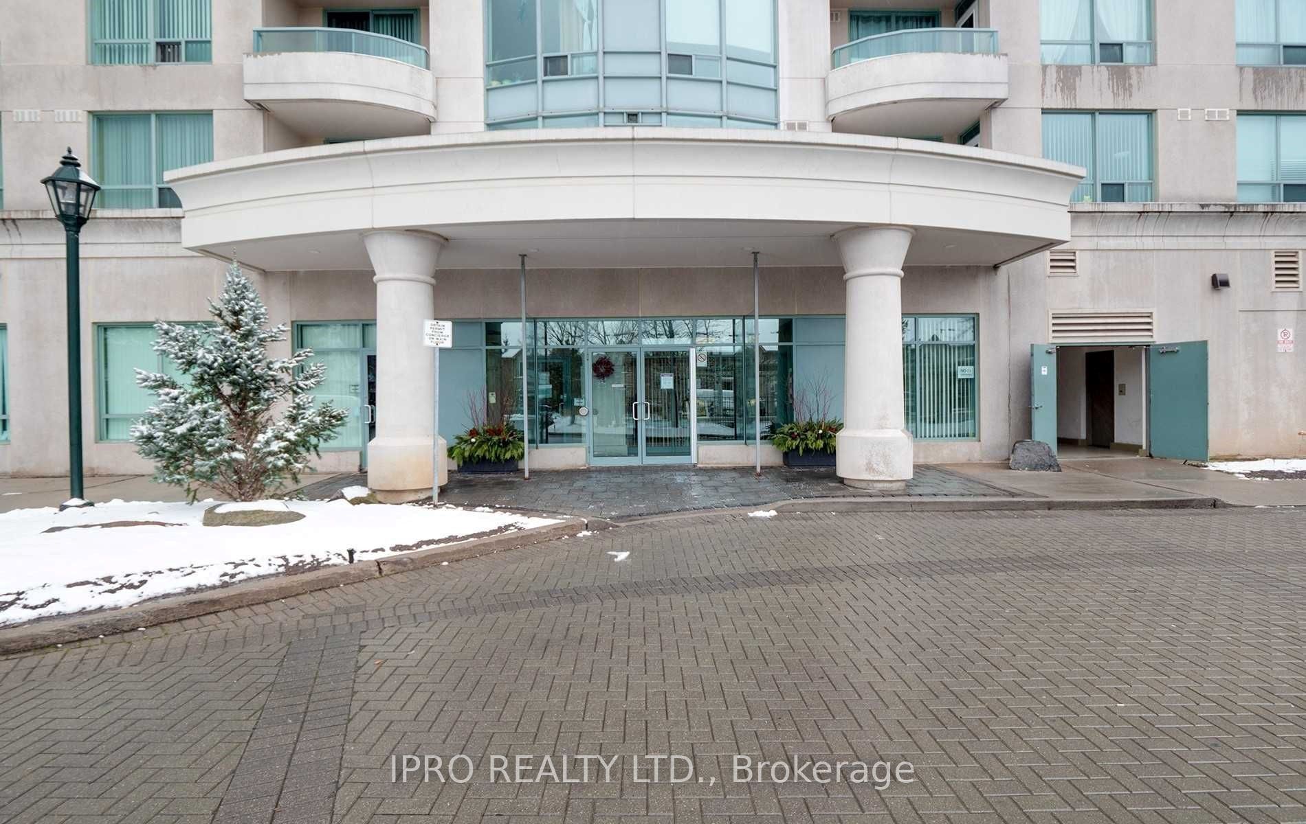 #1707 - 61 Town Centre Court Property Photo 2