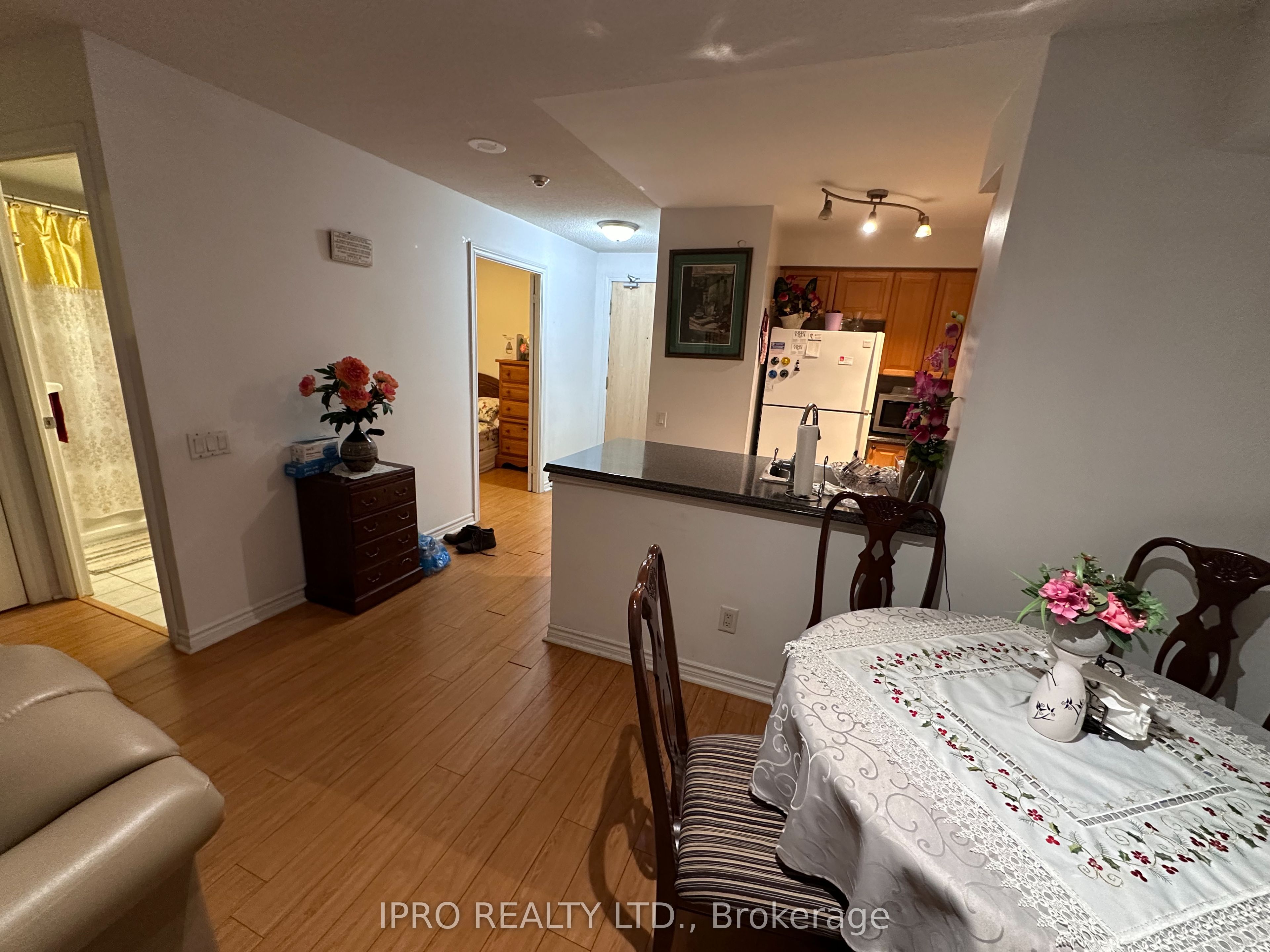 #1707 - 61 Town Centre Court Property Photo 7