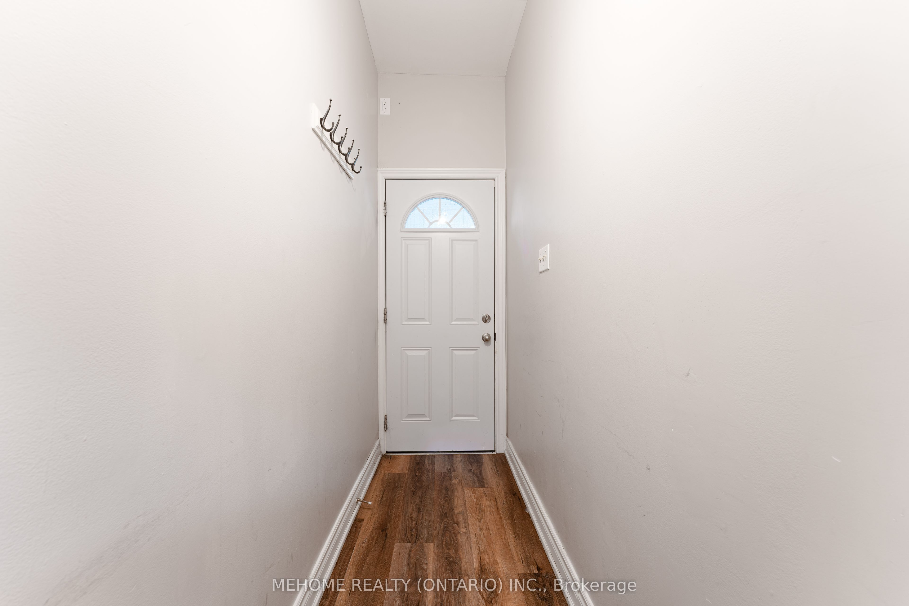 #2nd Fl - 190 Major Street Property Photo 4