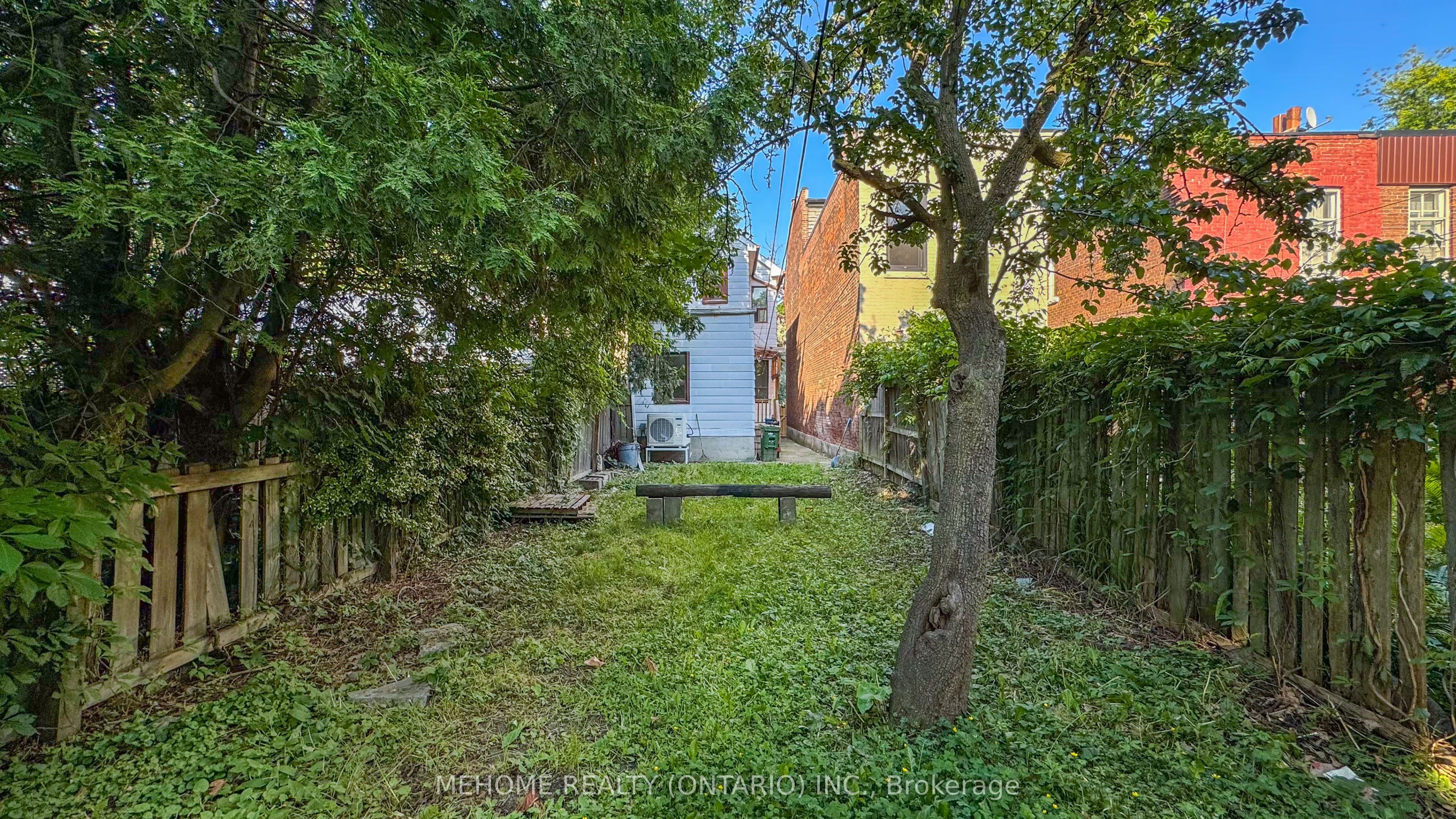 #2nd Fl - 190 Major Street Property Photo 16