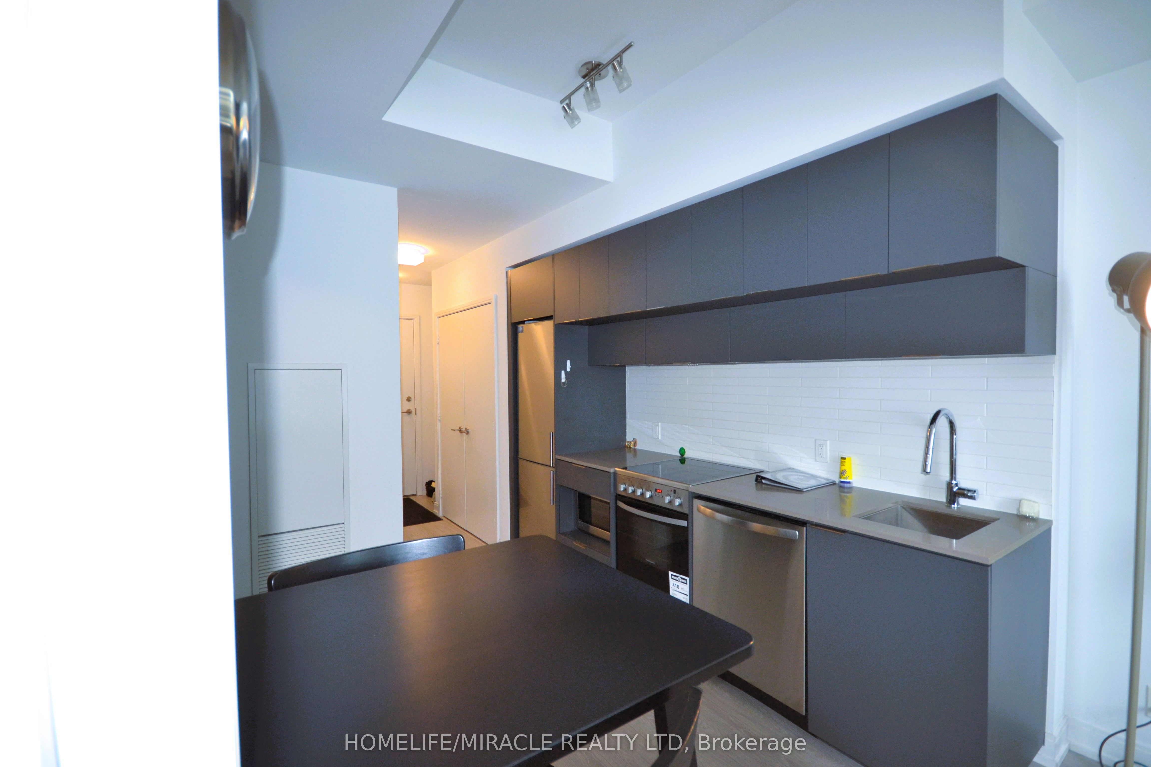 #3615 - 181 Dundas Street Property Photo 8