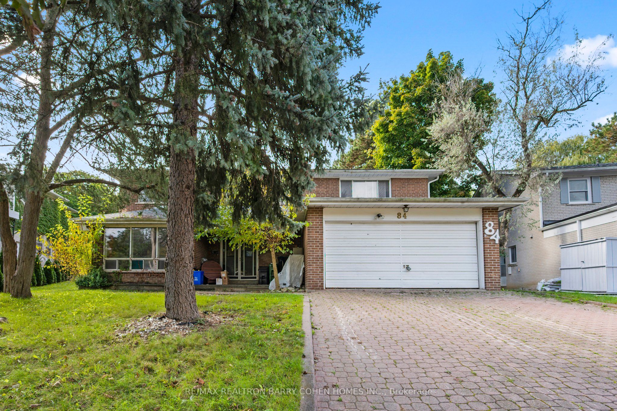 84 Bannatyne Drive Property Photo 2