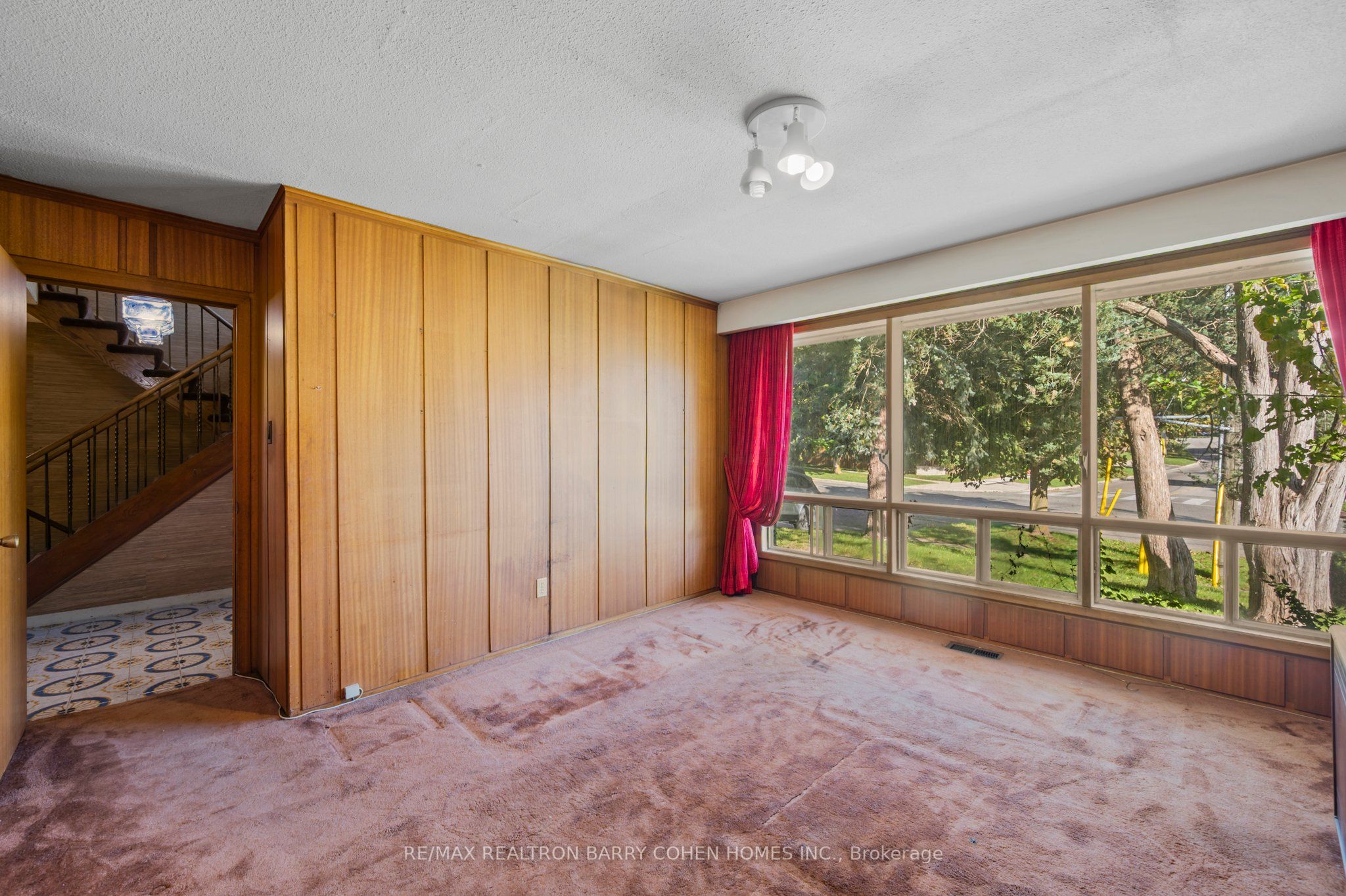 84 Bannatyne Drive Property Photo 4