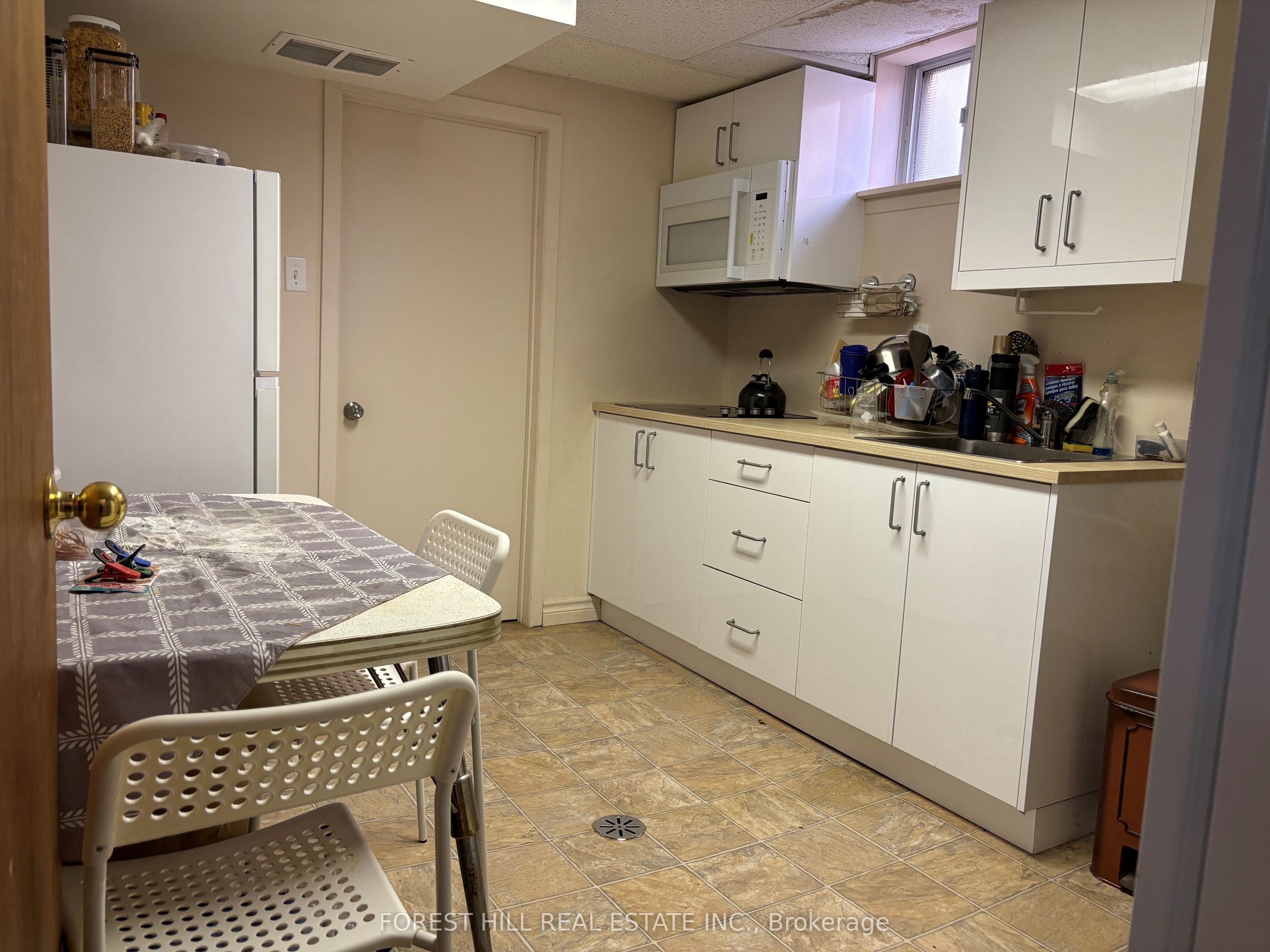 152 Yorkview Drive Property Photo 2
