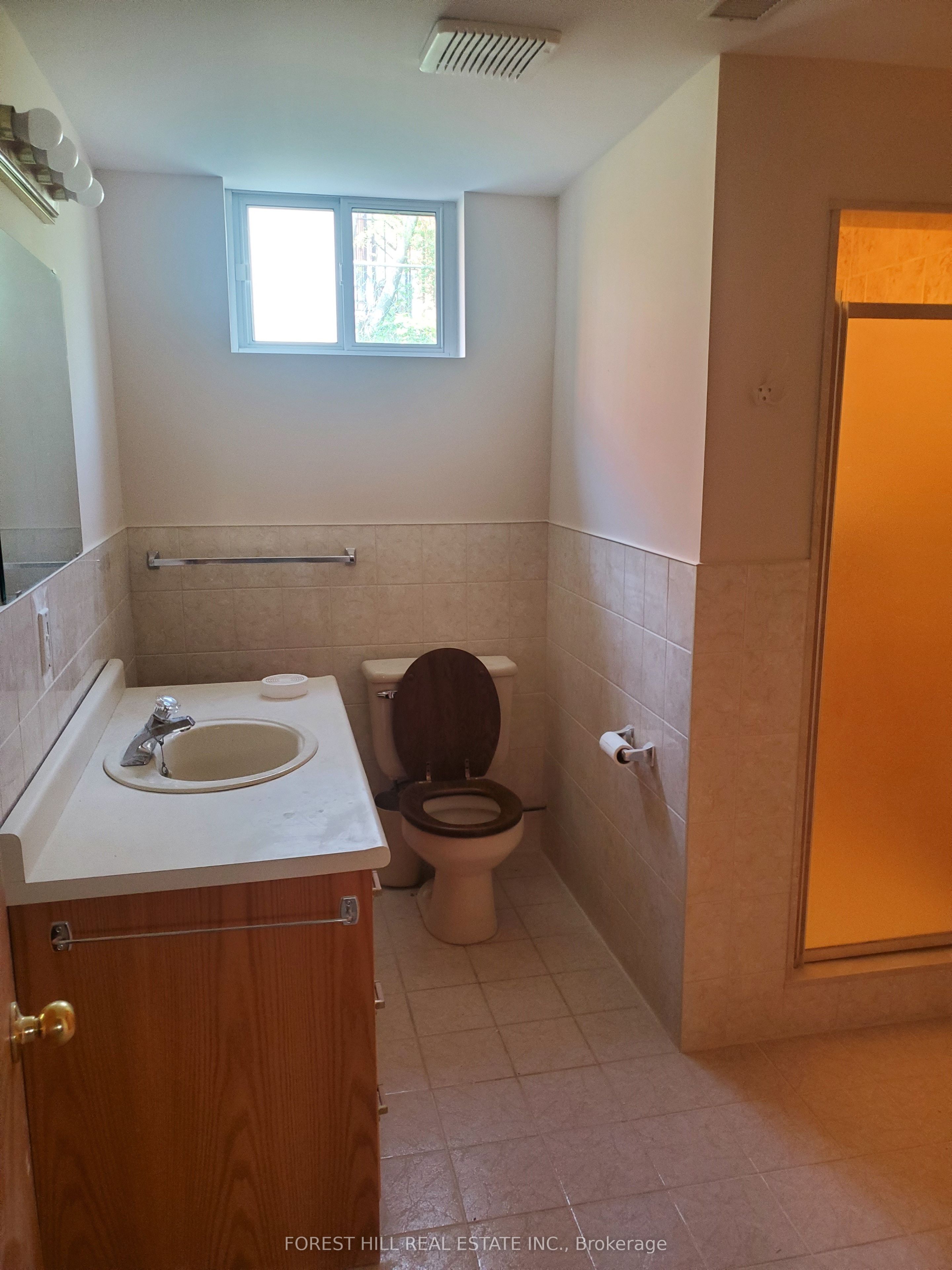 152 Yorkview Drive Property Photo 10