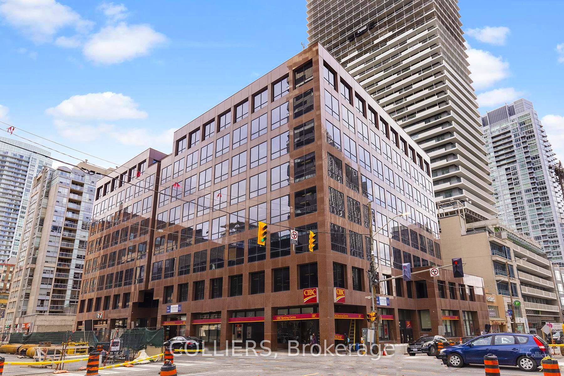 #201 - 1 Eglinton Avenue Property Photo 1