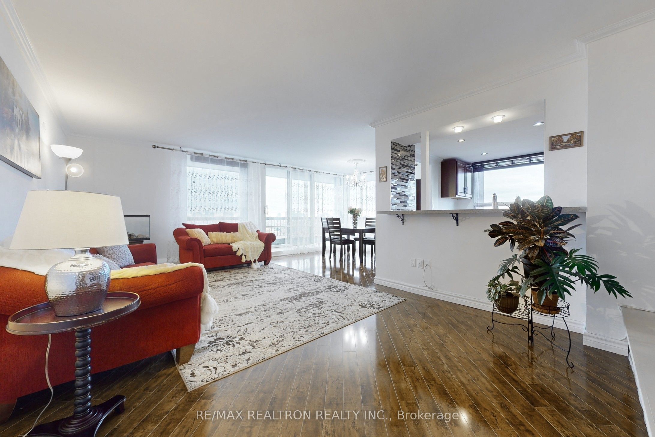 #1706 - 135 Antibes Drive Property Photo 9