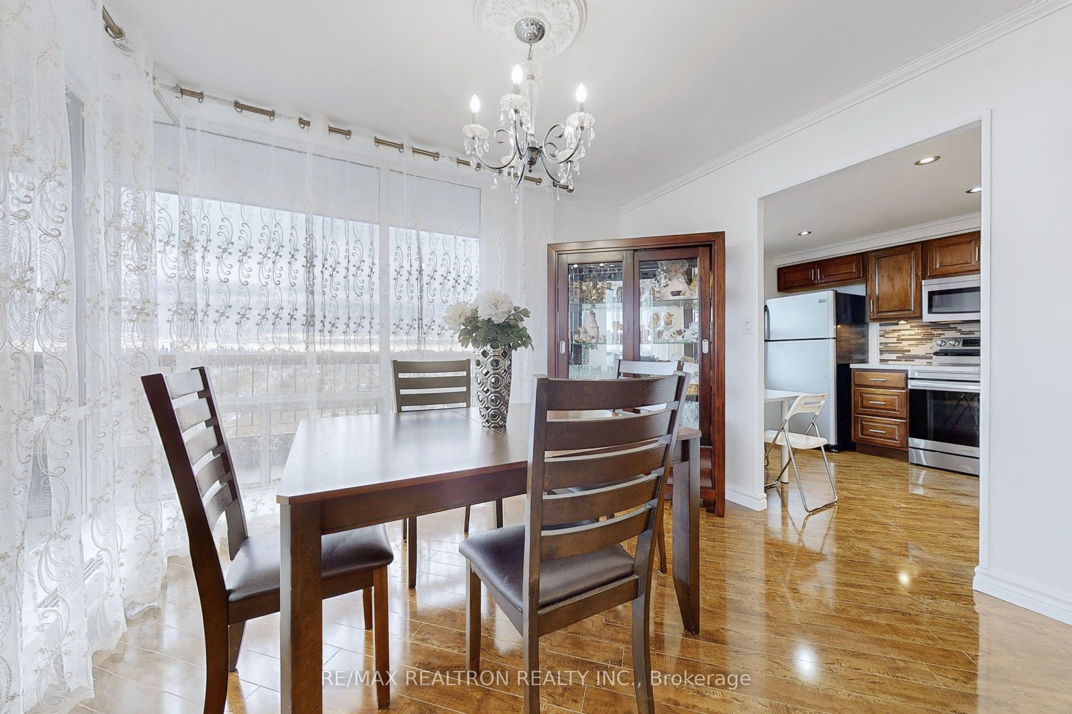 #1706 - 135 Antibes Drive Property Photo 13