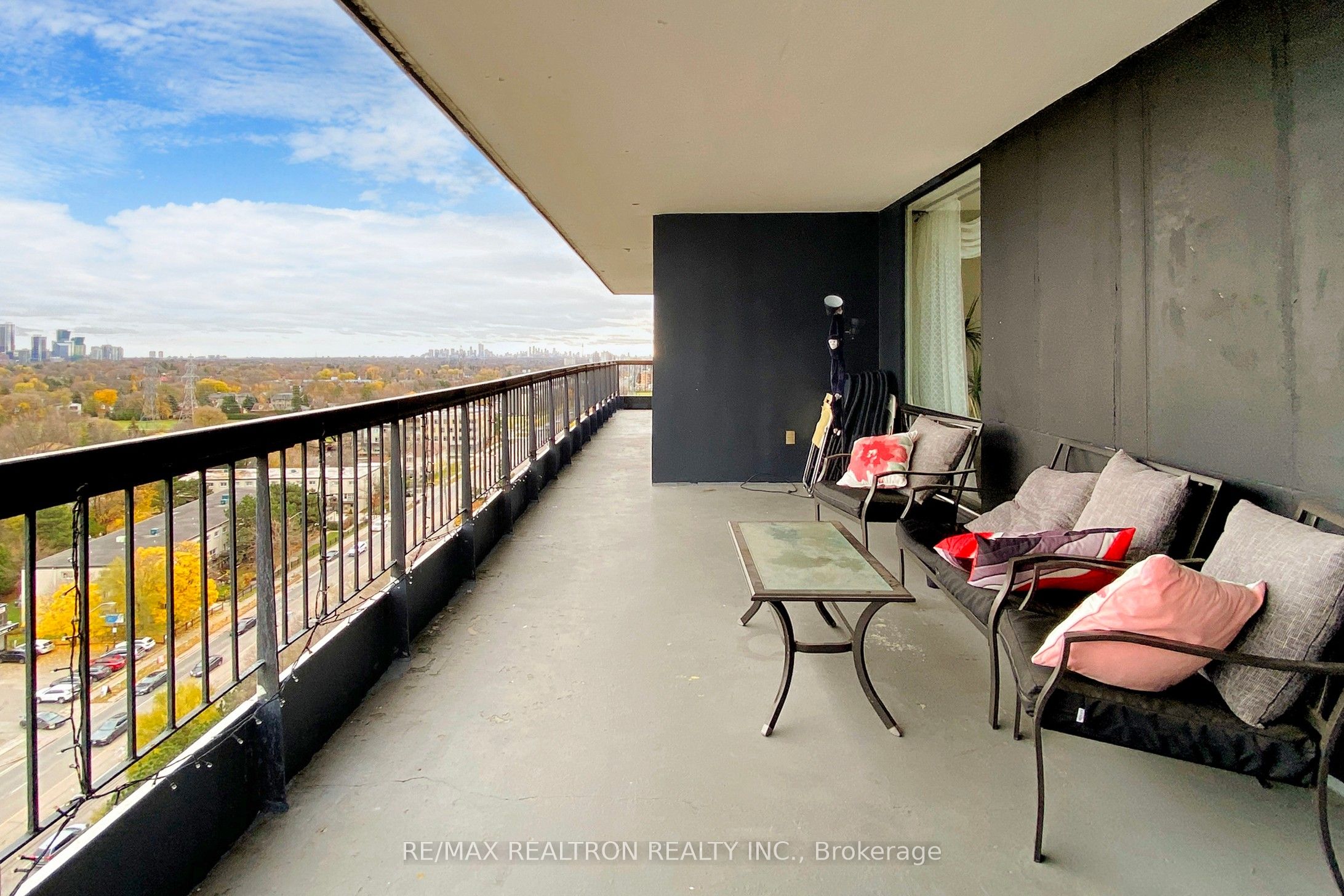#1706 - 135 Antibes Drive Property Photo 21