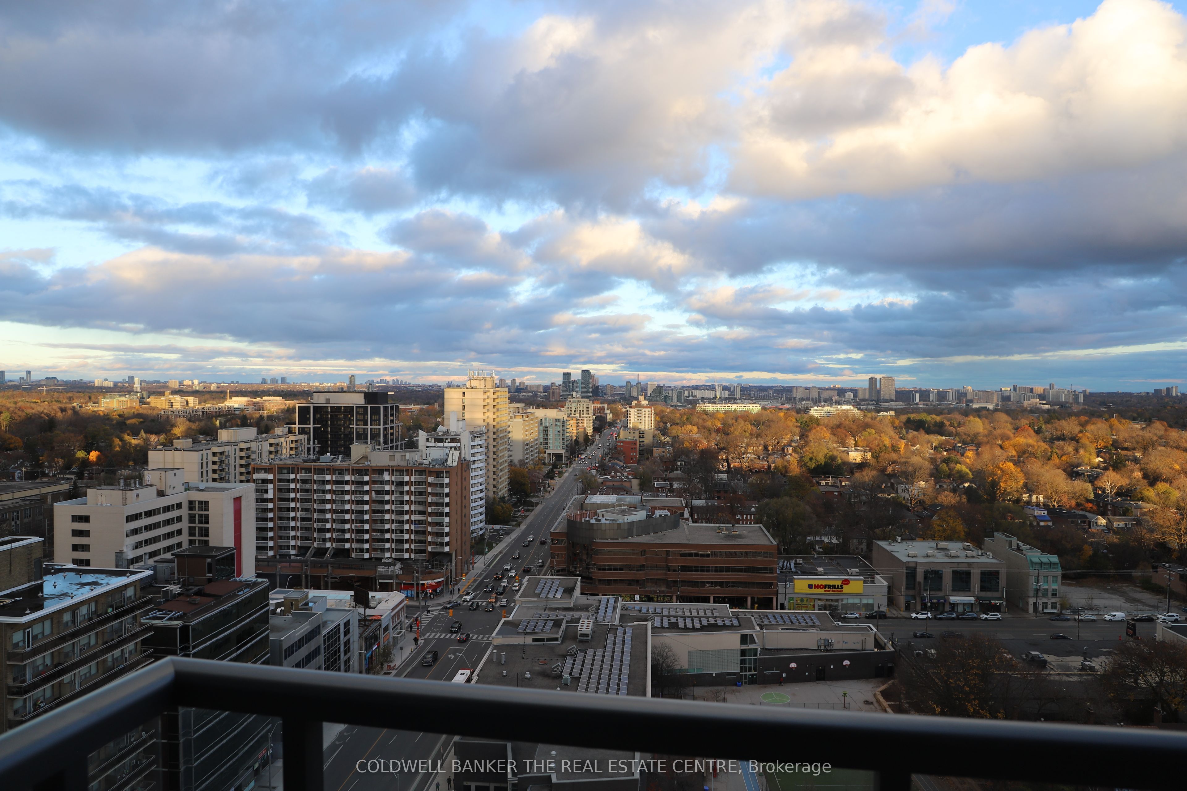 #1911 - 125 Redpath Avenue Property Photo 9