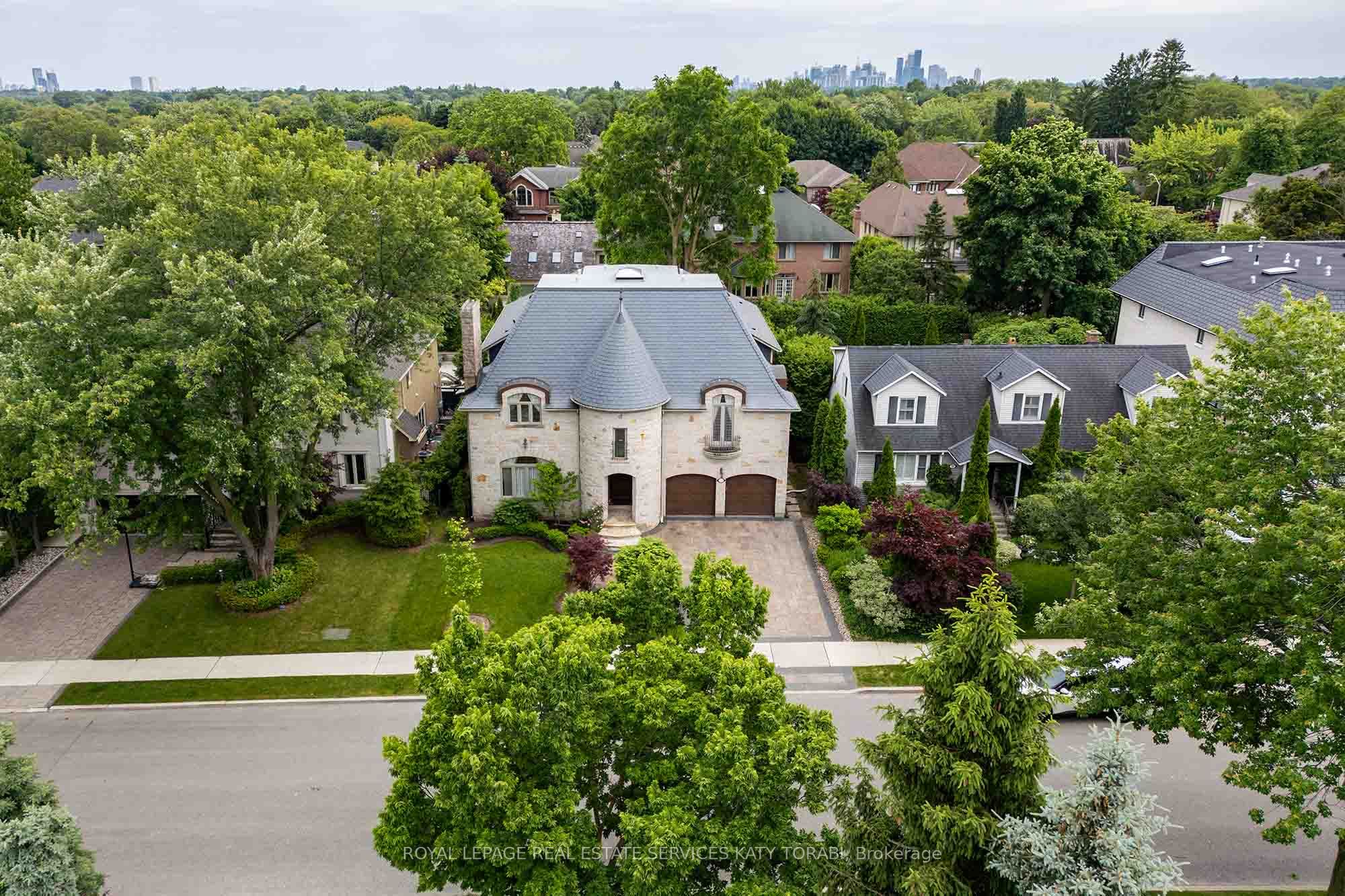 73 Yorkminister Road Property Photo 2