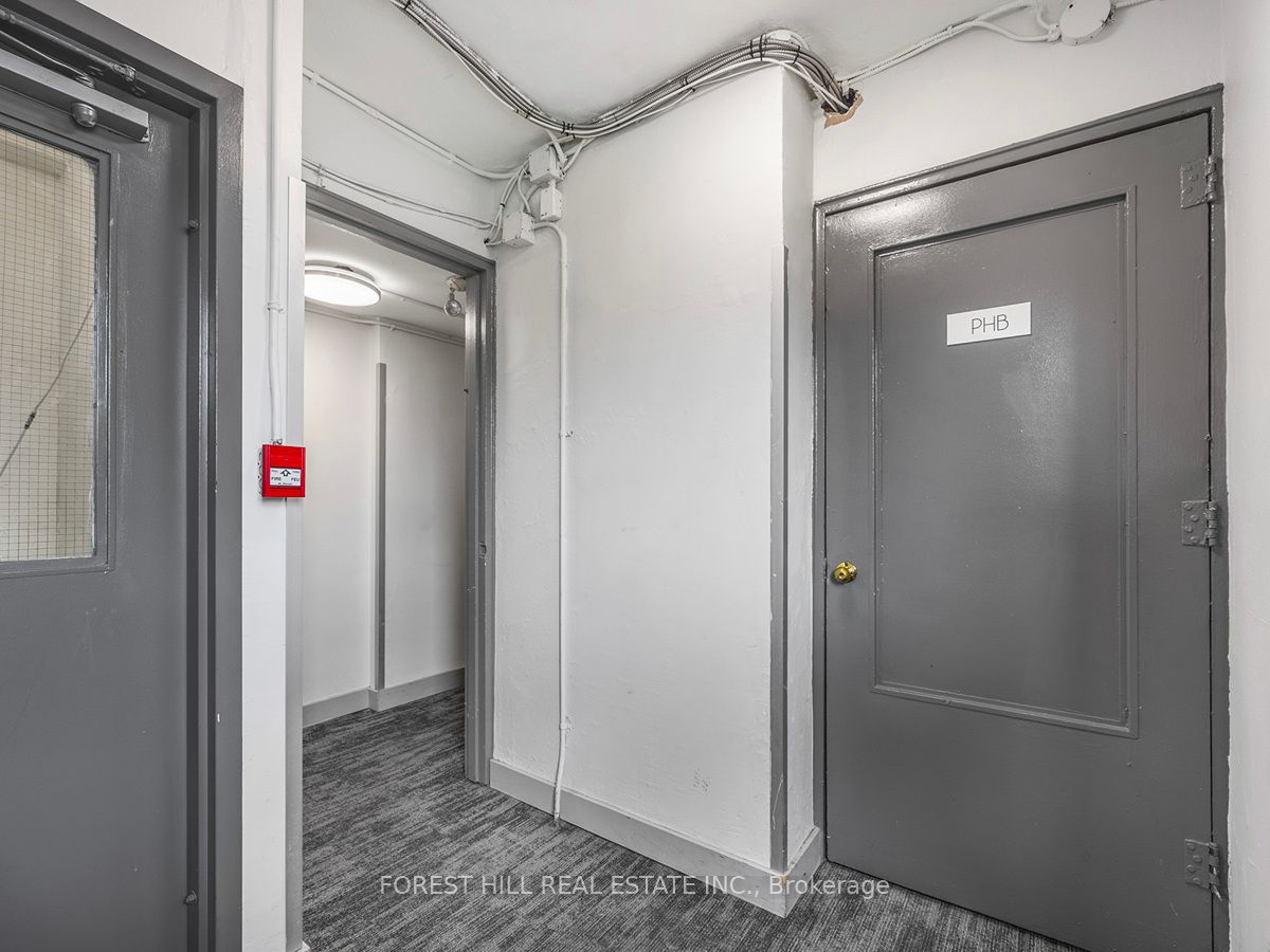 #ph B - 70 Spadina Road Property Photo 3