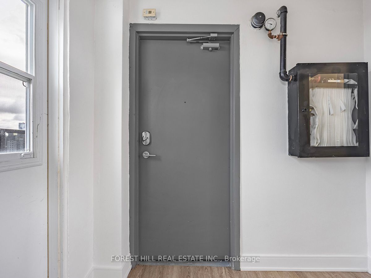 #ph B - 70 Spadina Road Property Photo 4