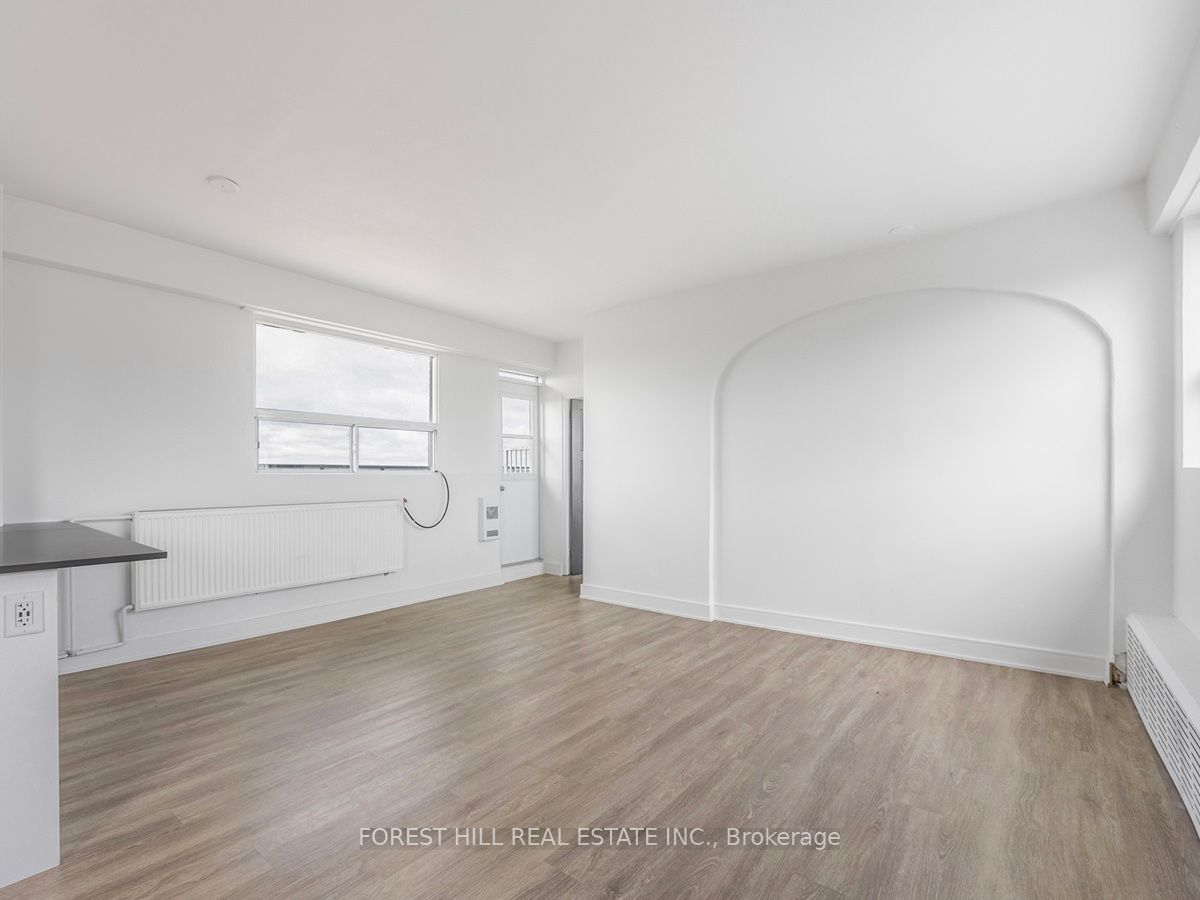 #ph B - 70 Spadina Road Property Photo 6