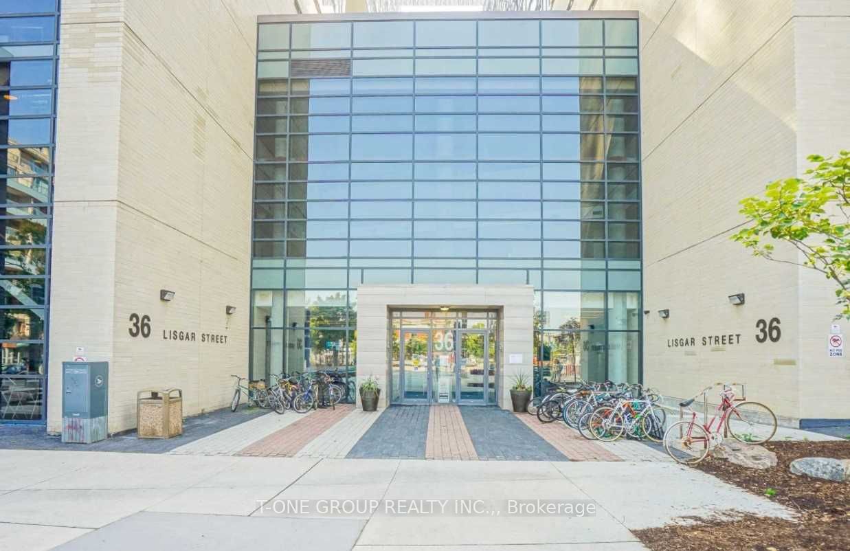 #526e - 36 Lisgar Street Property Photo 2