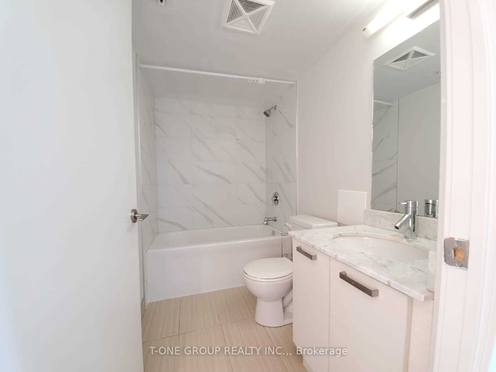 #526e - 36 Lisgar Street Property Photo 12