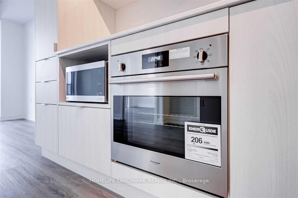 #2706 - 138 Downes Street Property Photo 12