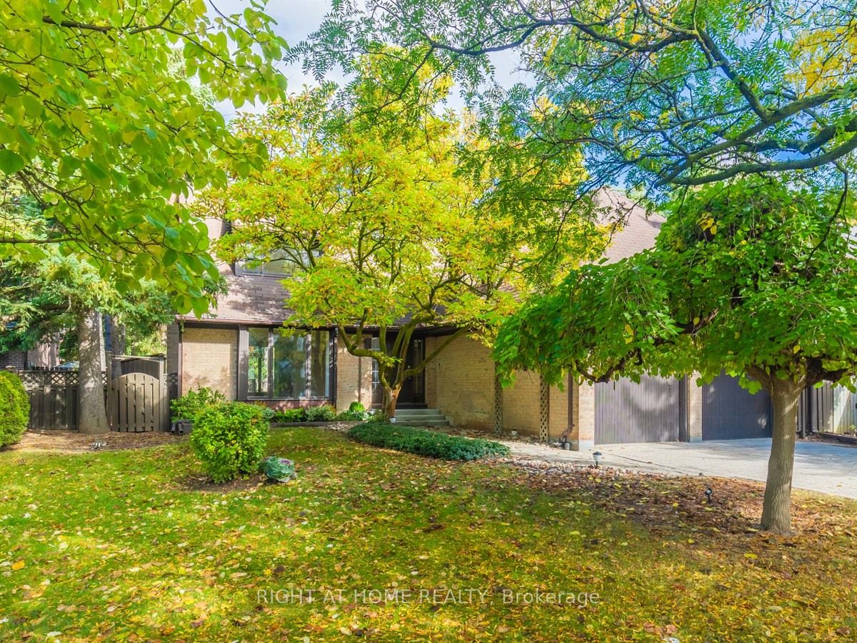 16 Fernside Court Property Photo 1
