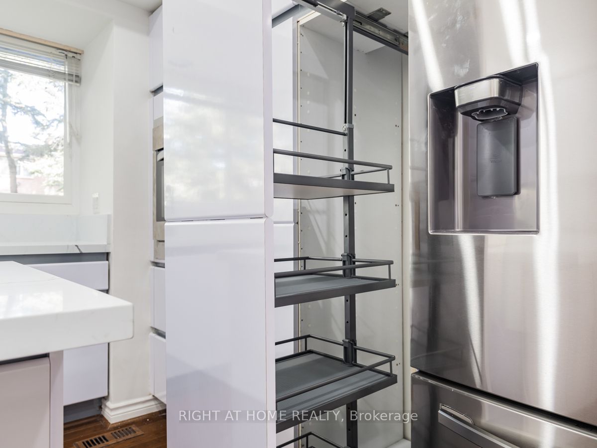 16 Fernside Court Property Photo 12