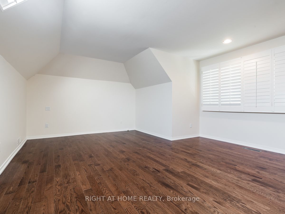 16 Fernside Court Property Photo 15