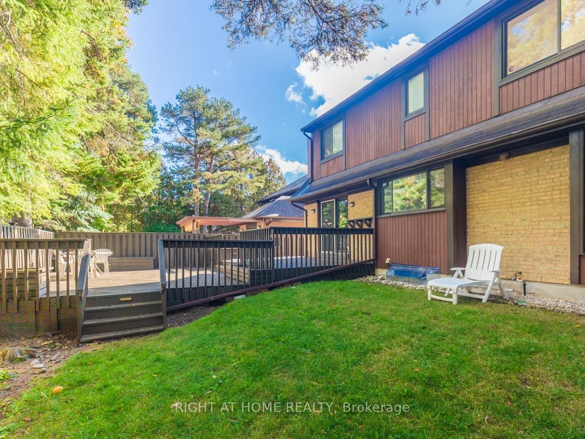 16 Fernside Court Property Photo 21