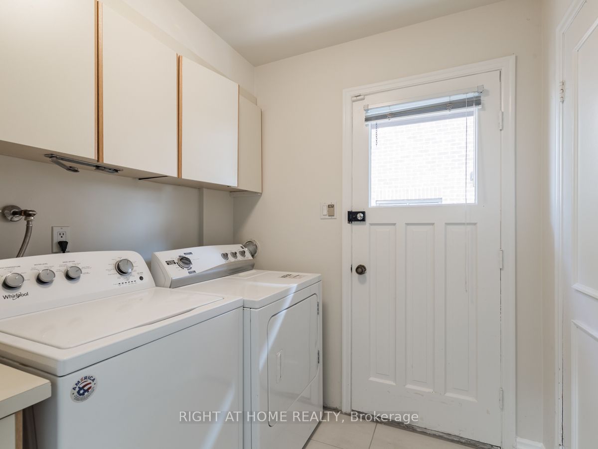 16 Fernside Court Property Photo 29