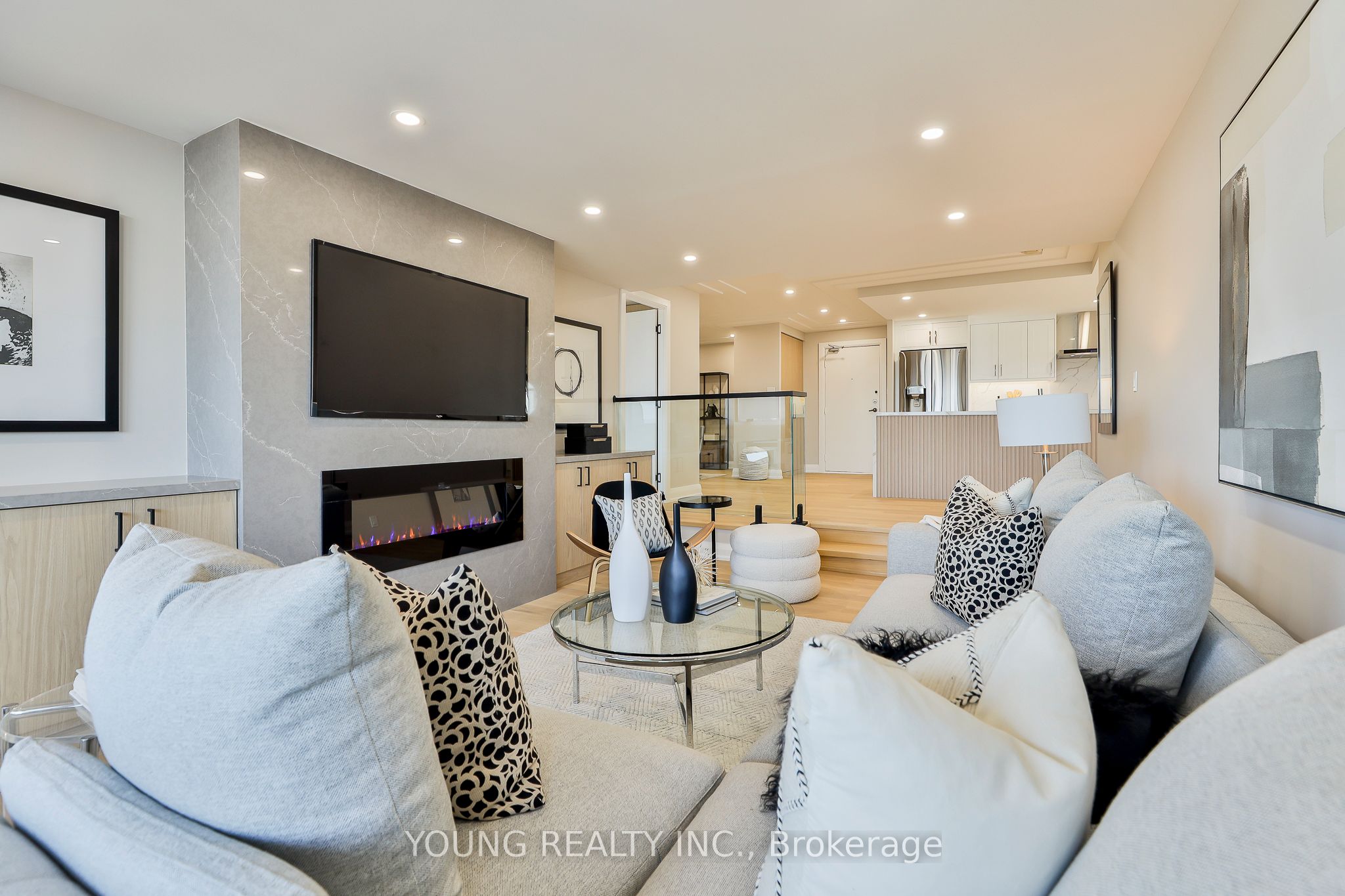 #2908 - 1555 Finch Avenue Property Photo 1