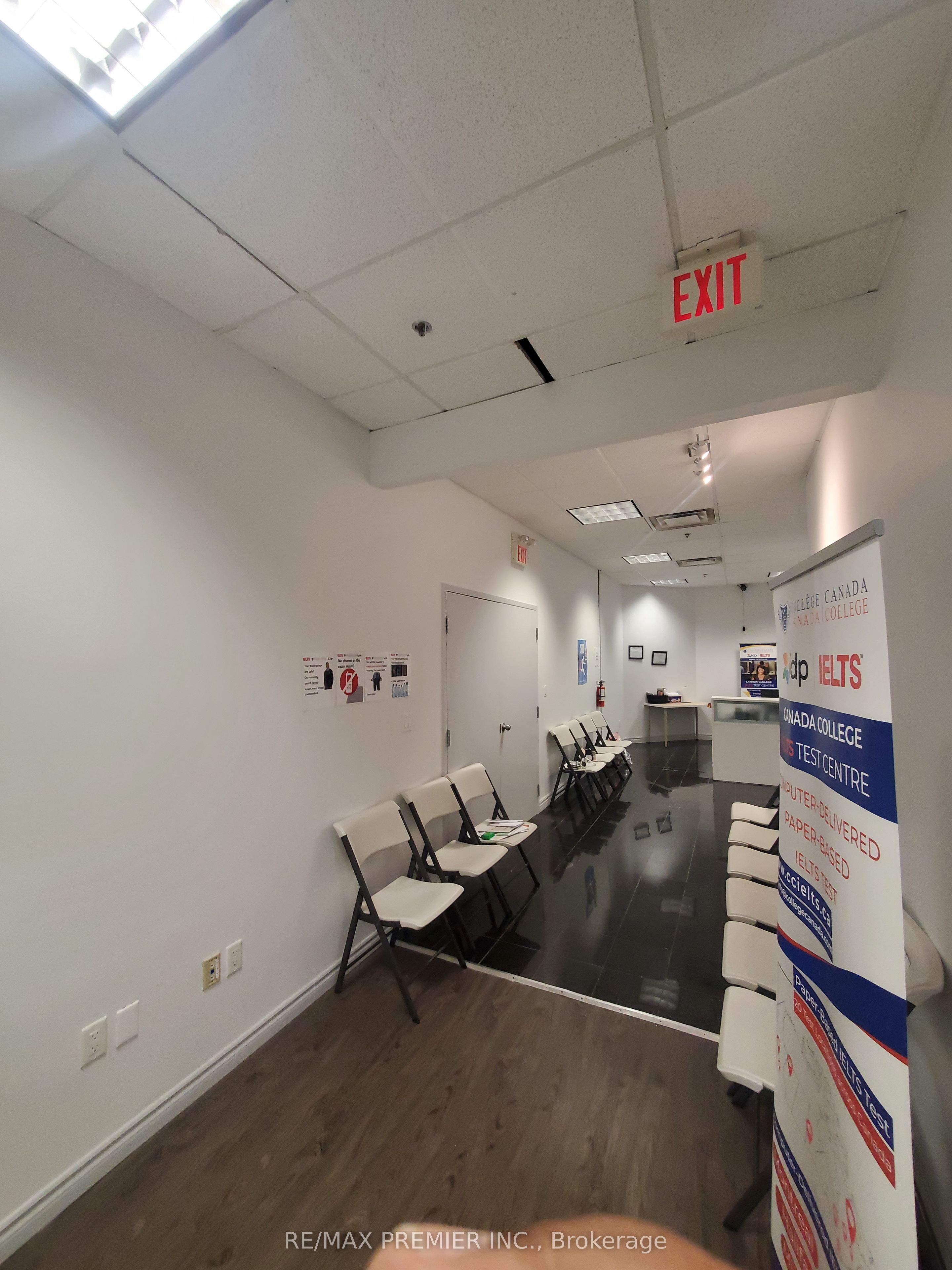#203 - 5231 Yonge Street Property Photo 3