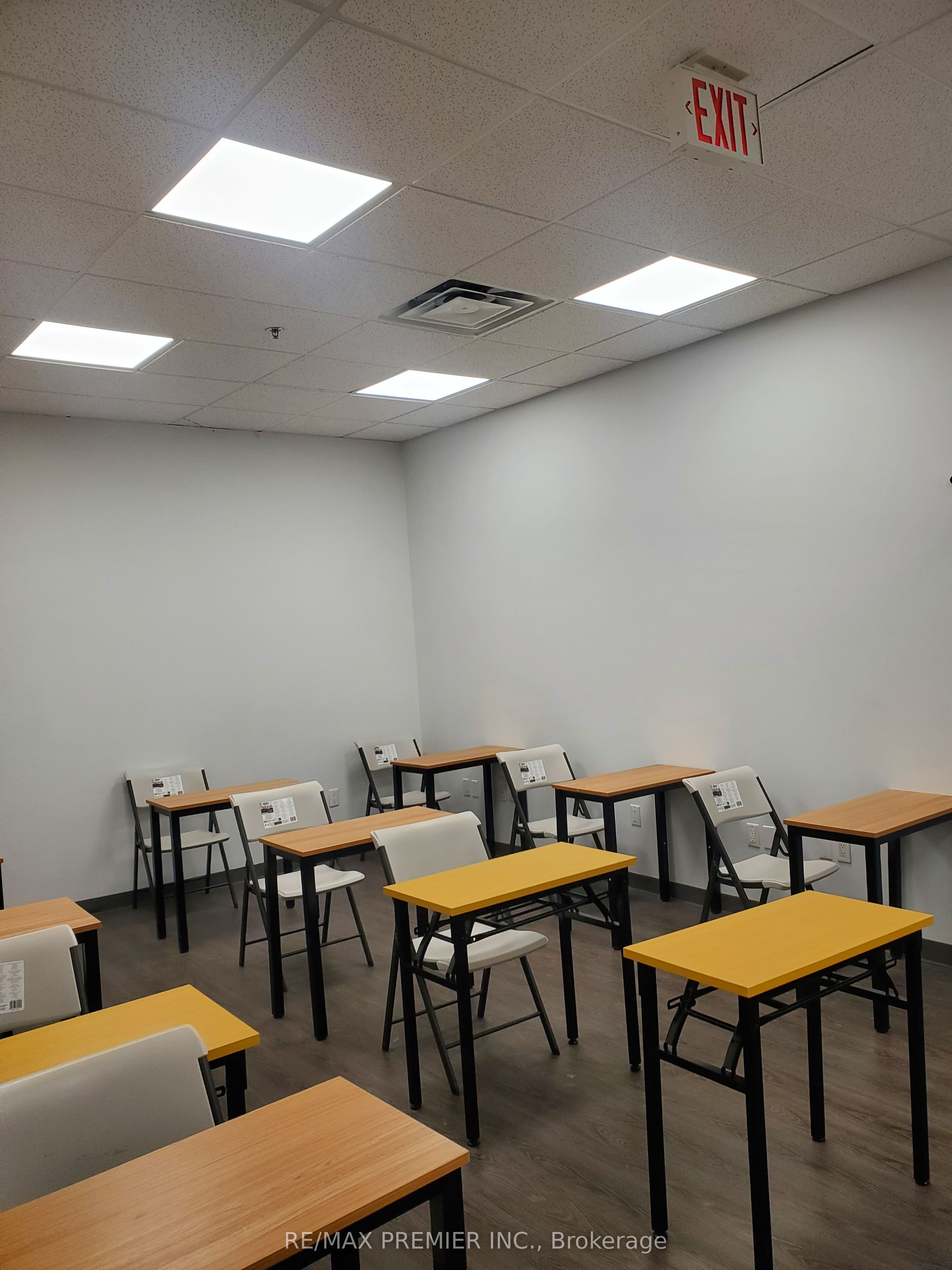 #203 - 5231 Yonge Street Property Photo 10