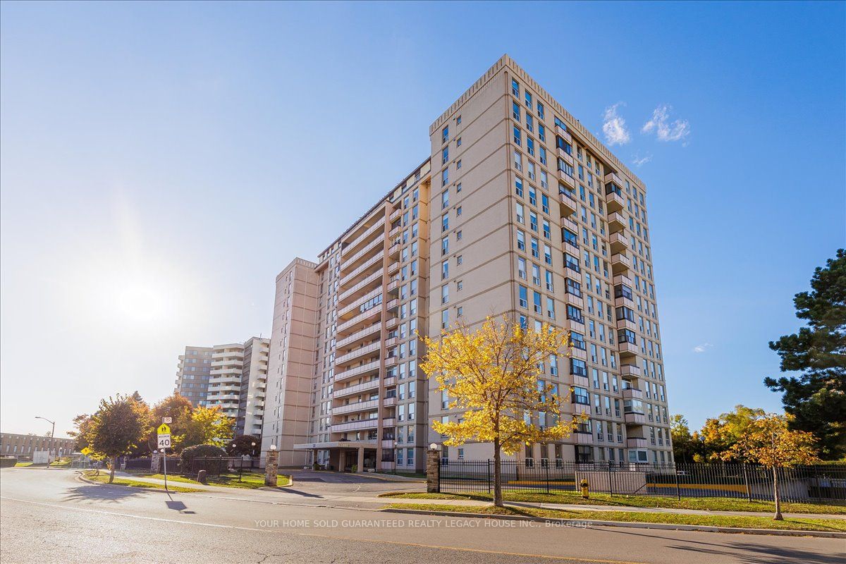 #607 - 130 Neptune Drive Property Photo 1