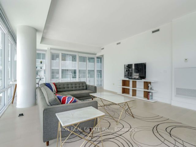 #302 - 29 Queens Quay Property Photo 3