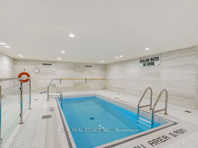 #302 - 29 Queens Quay Property Photo 32