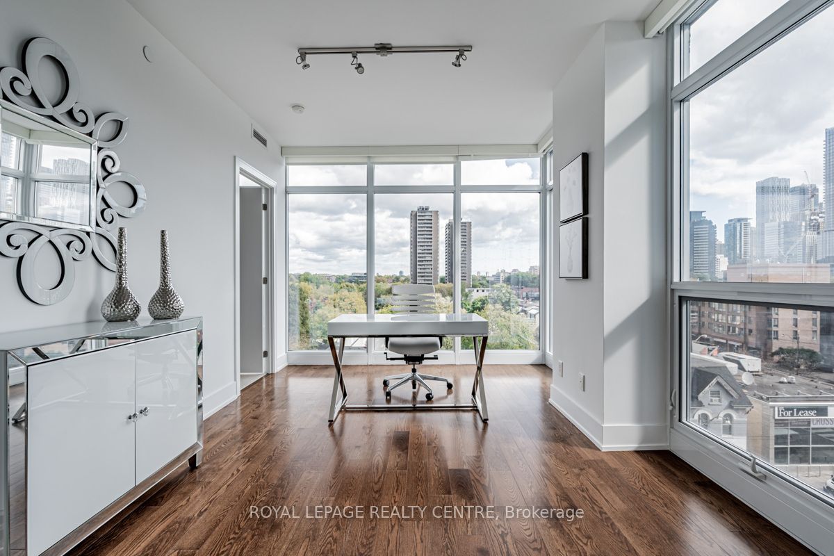 #611 - 170 Avenue Road Property Photo 17