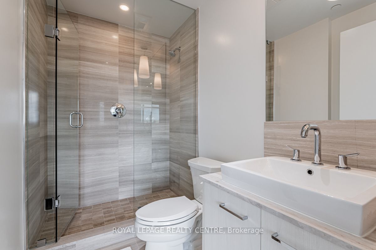 #611 - 170 Avenue Road Property Photo 25