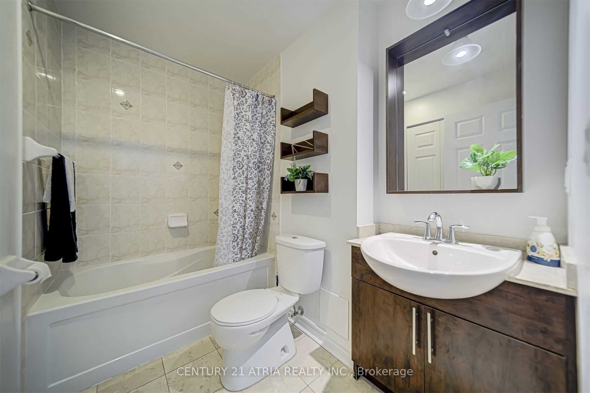 #1109 - 18 Holmes Avenue Property Photo 10