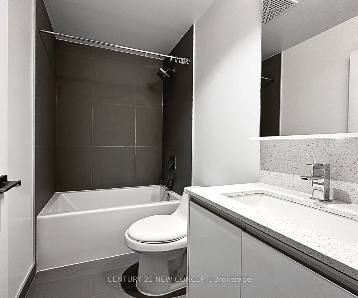 #828 - 20 Minowan Miikan Lane Property Photo 5