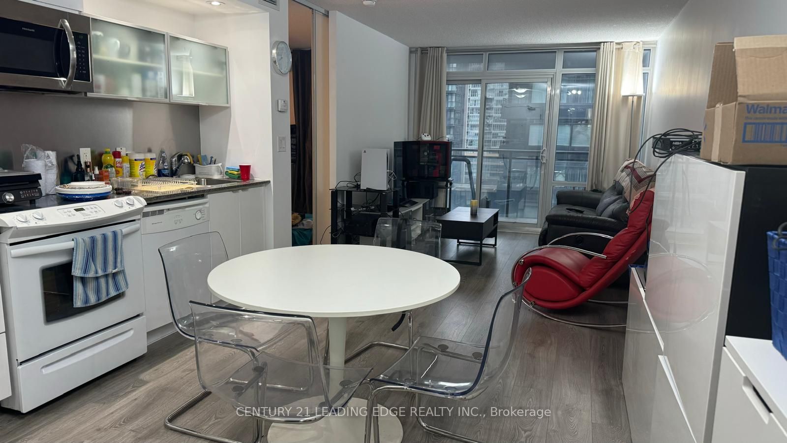 #1523 - 4k Spadina Avenue Property Photo 8