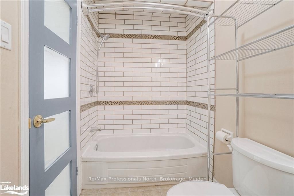 214 Gerrard Street Property Photo 7