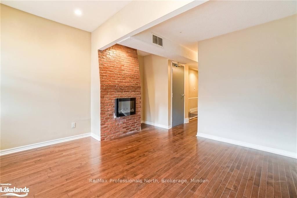 214 Gerrard Street Property Photo 9