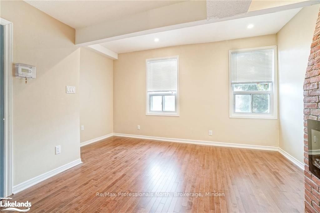 214 Gerrard Street Property Photo 11
