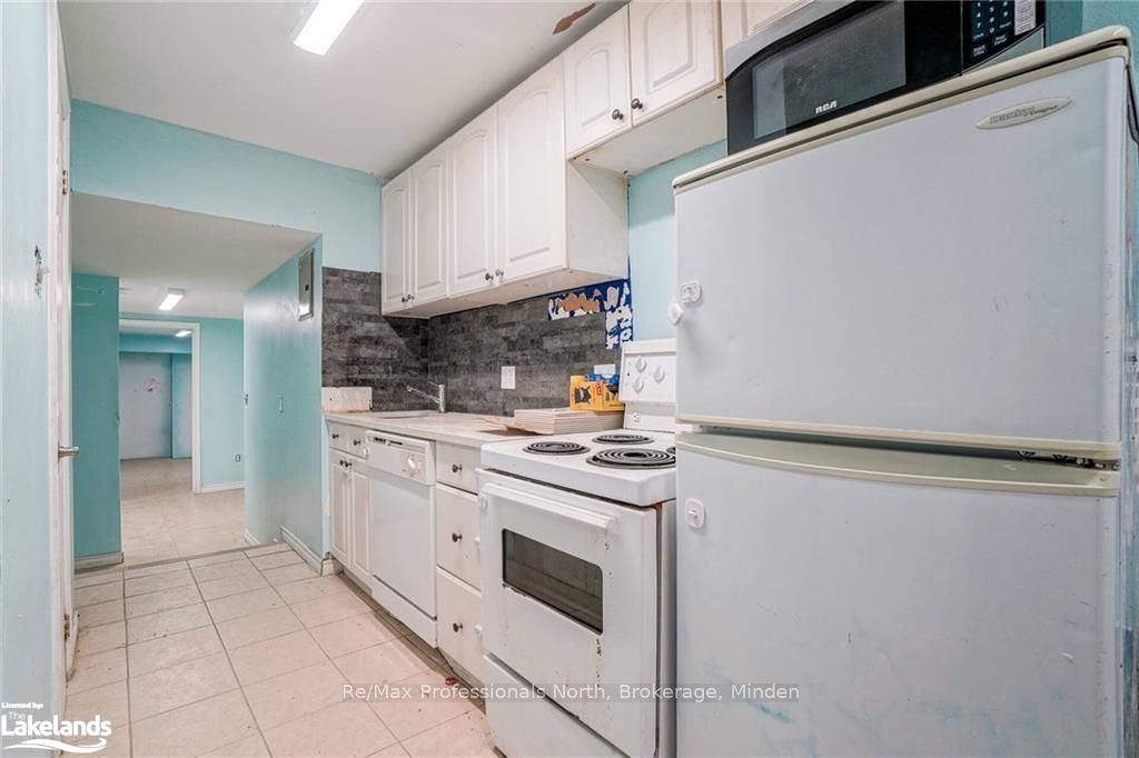 214 Gerrard Street Property Photo 32
