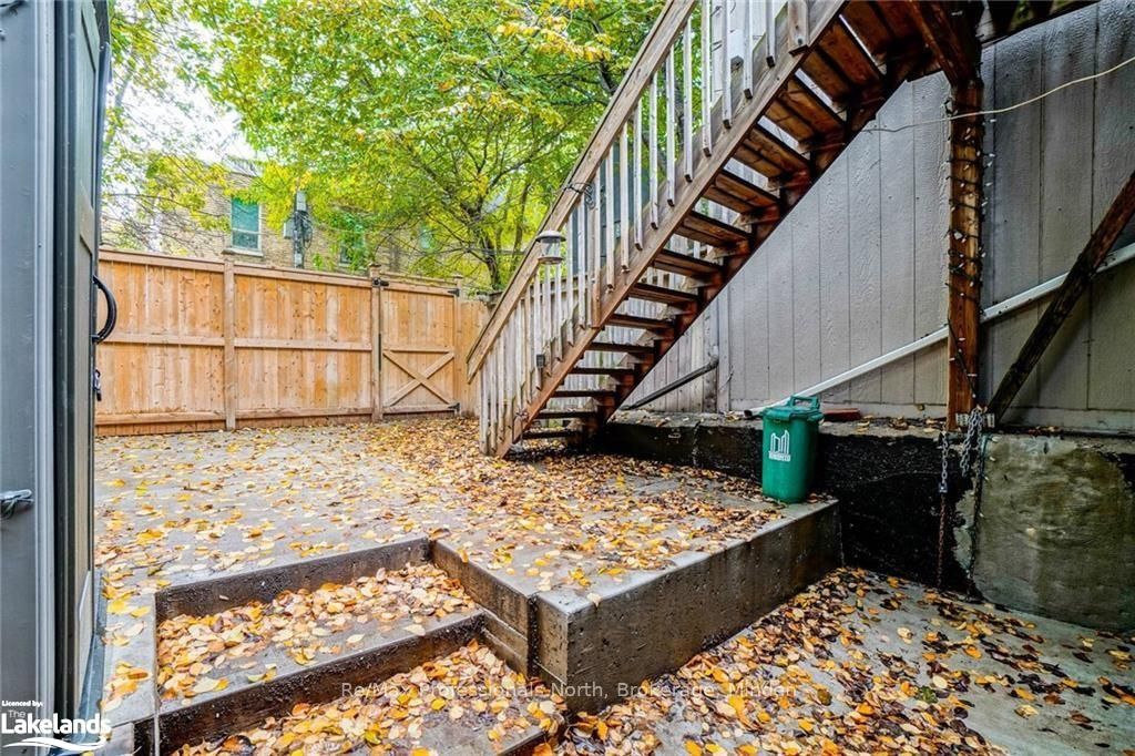 214 Gerrard Street Property Photo 37