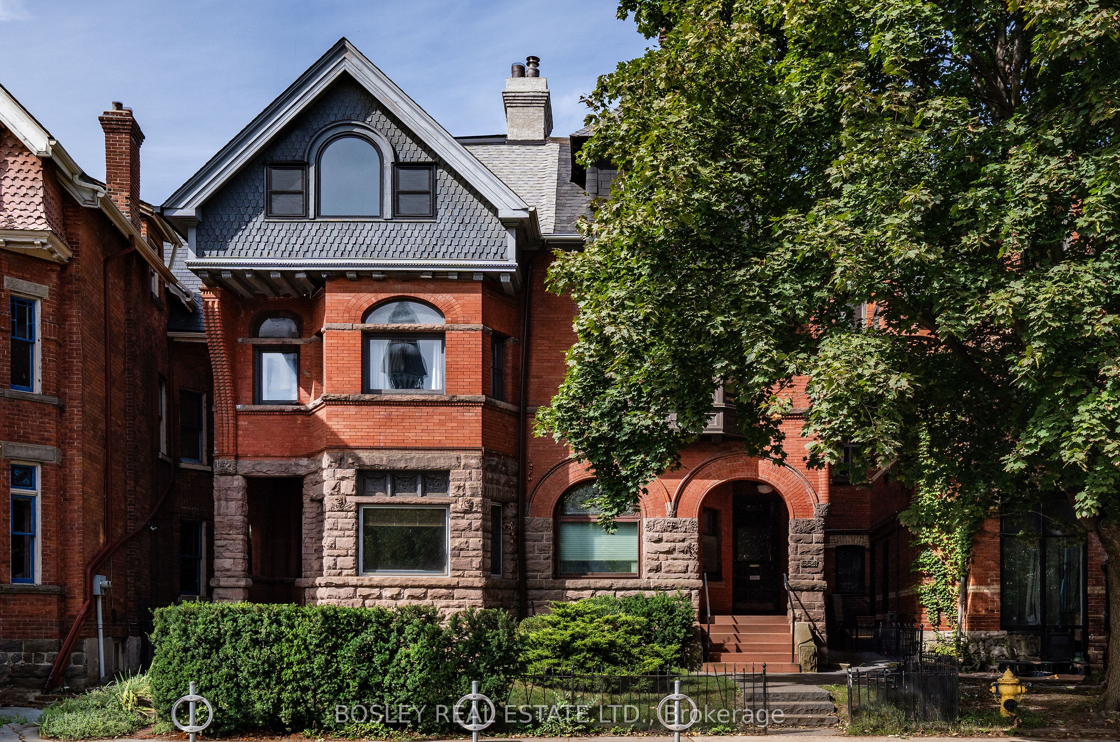 #1 - 554 Spadina Crescent Property Photo 1