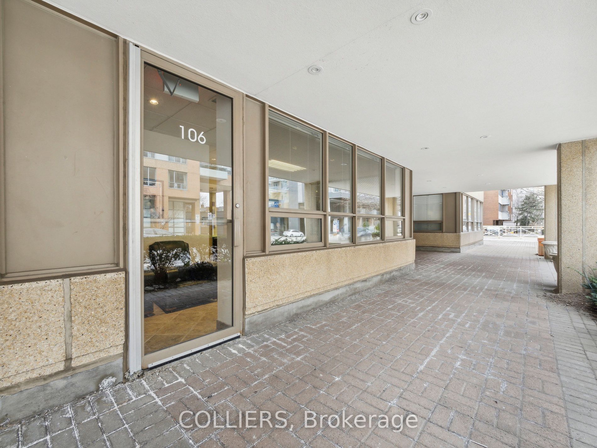 #106 - 111 Merton Street Property Photo 3