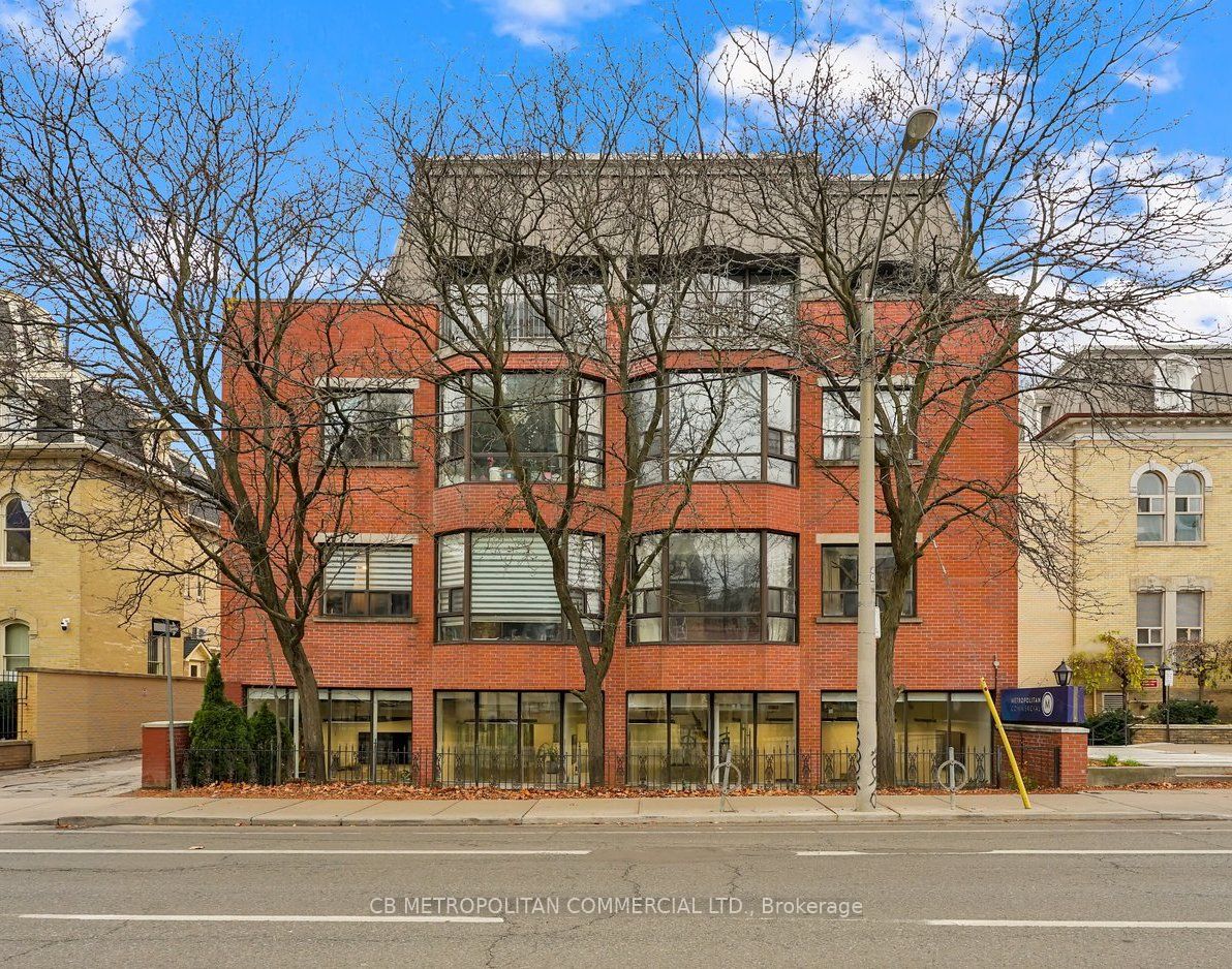 #1 - 150 Beverley Street Property Photo 1