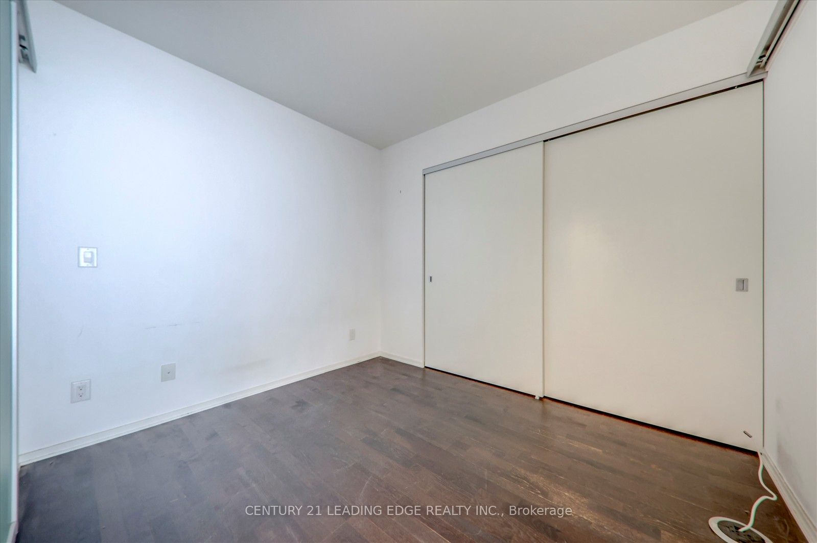 #416-Rm2 - 1 Bloor Street Property Photo 1
