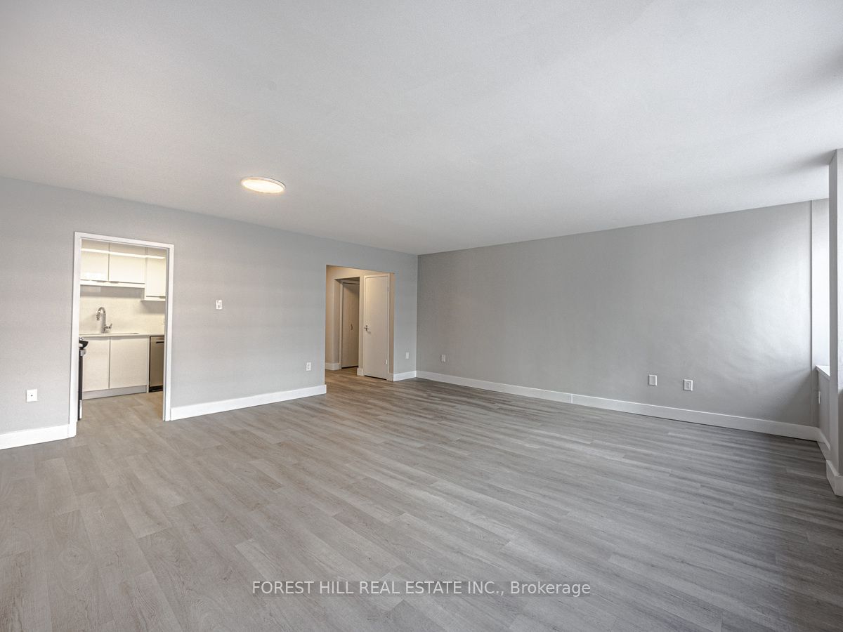 #504 - 131 Bloor Street Property Photo 16
